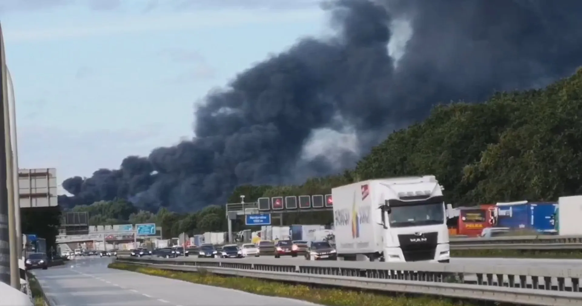 Hamburg: Eksplozije i požar u industrijskoj zoni