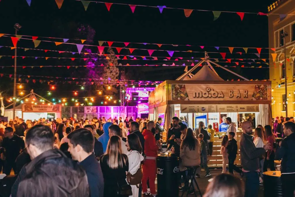 Gastro i muzički spektakl: Zoster otvorio Moba Street Food Festival