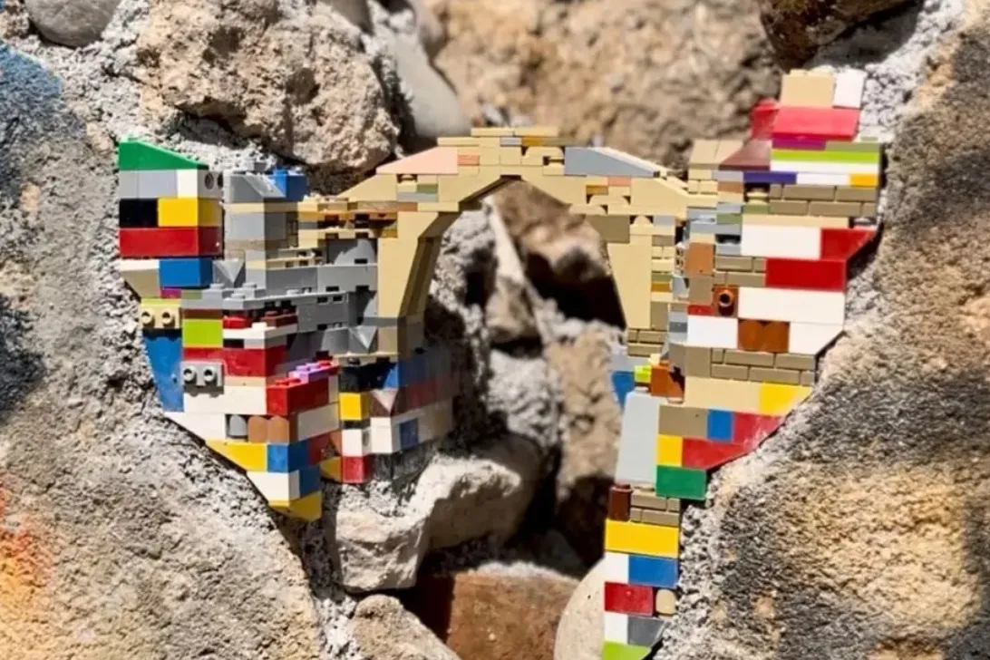 Lego replika Starog mosta oduševila Mostar na Street Arts Festivalu