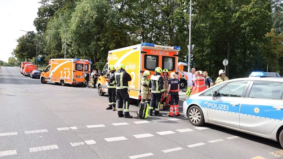 Berlin: Automobil pokosio grupu mališana i njihovu učiteljicu