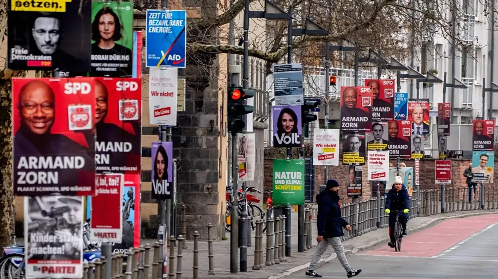Društvene mreže prepune teorija zavjere nakon smrti 16 kandidata uoči lokalnih izbora u Njemačkoj