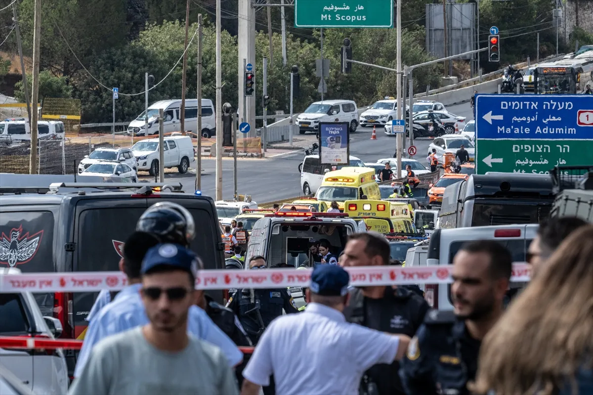 Jerusalem: Ušli u autobus i počeli da pucaju, stradale najmanje četiri osobe
