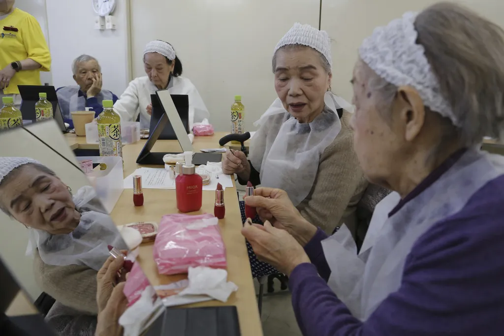 U Japanu zabilježen rekordan broj stogodišnjaka - skoro 100.000