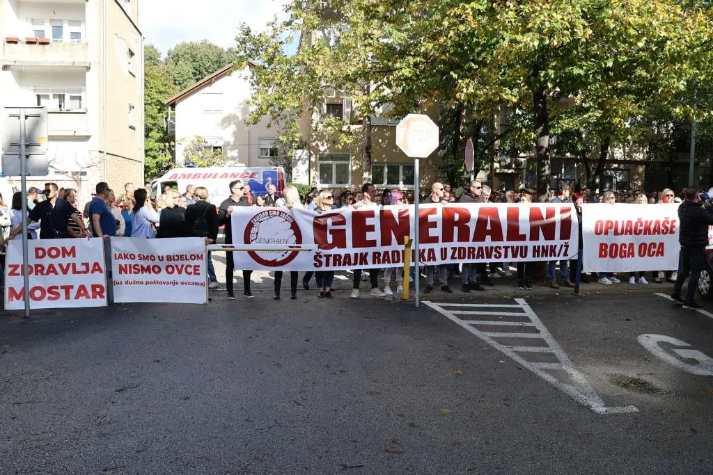 Nastavljen štrajk zdravstvenih radnika SKB Mostar
