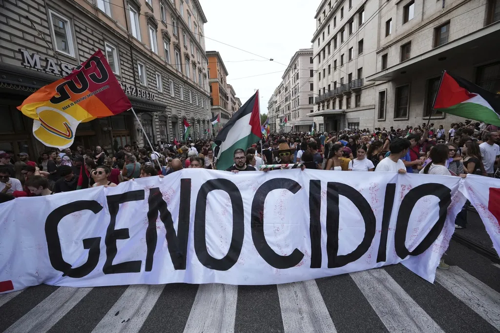 Italija šalje drugi ratni brod u pratnju humanitarne flotile za Gazu