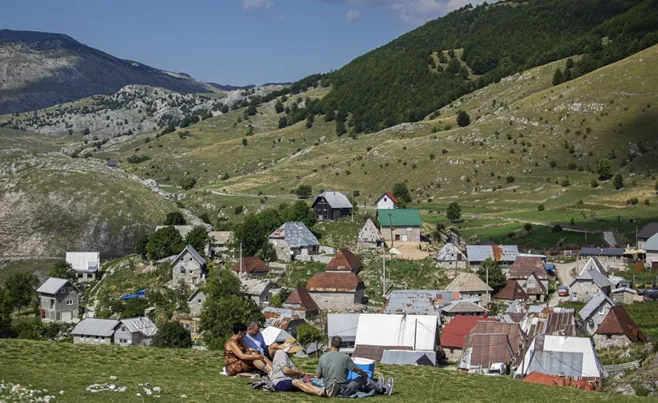 Bosansko selo Lukomir, dragulj Bjelašnice i mjesto gdje se "dodiruju" planine i nebo