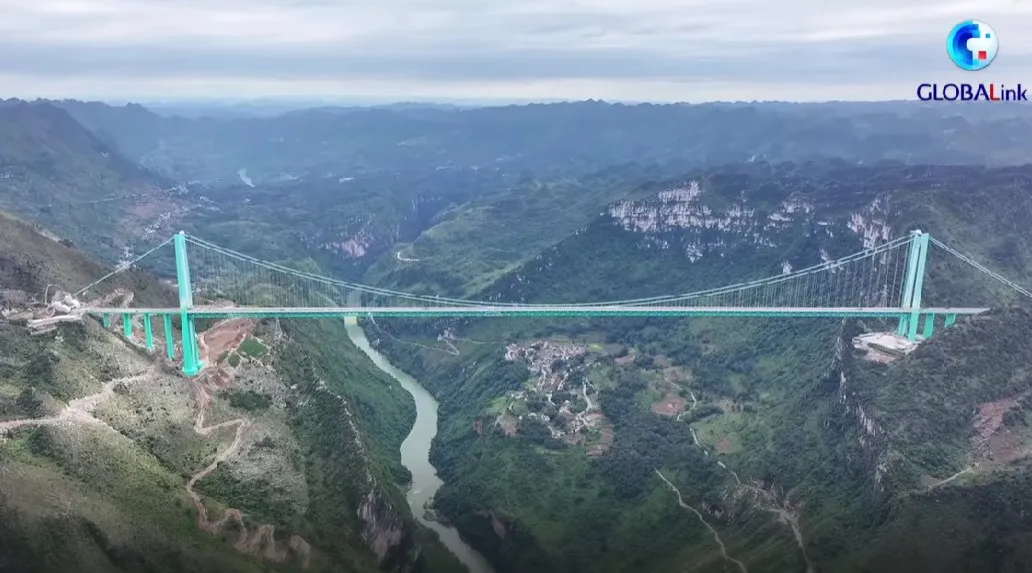 Kina otvorila za saobraćaj najviši most na svijetu
