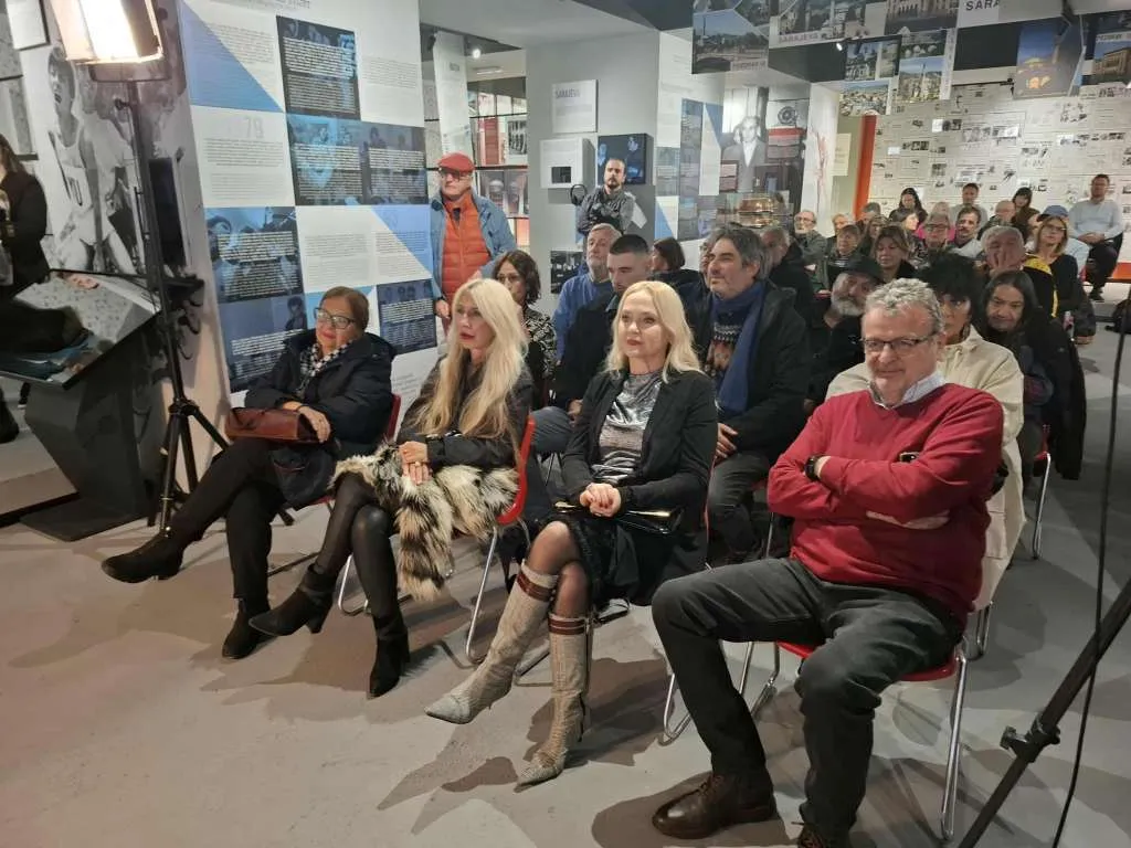 U Multimedijalnom muzeju Planet Sarajevo 'Razgovor o Sidranu sa Senom Musabegovićem'