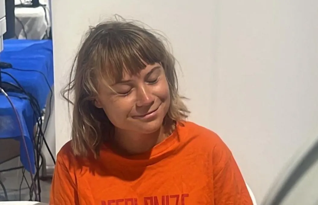 Greta Thunberg rekla da je podvrgnuta okrutnom tretmanu u izraelskom pritvoru