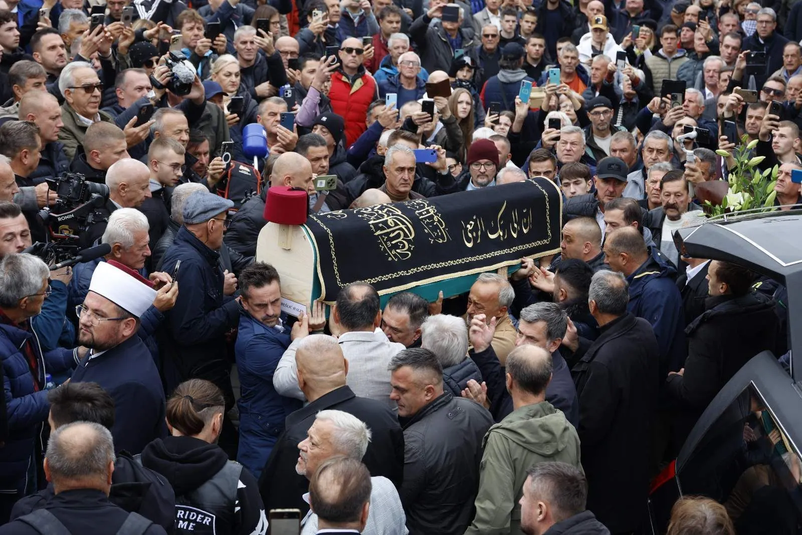 Halid Bešlić ukopan na groblju Bare 