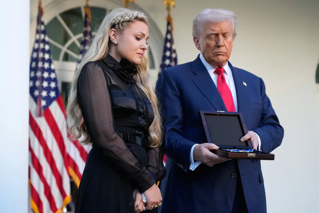 Trump dodijelio Predsjedničku medalju slobode ubijenom Charliju Kirku