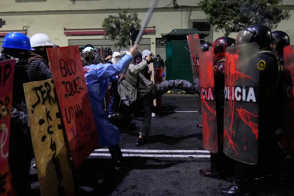 Protesti "generacije Z" u Peruu: Jedna osoba poginula, predsjednik odbija da podnese ostavku