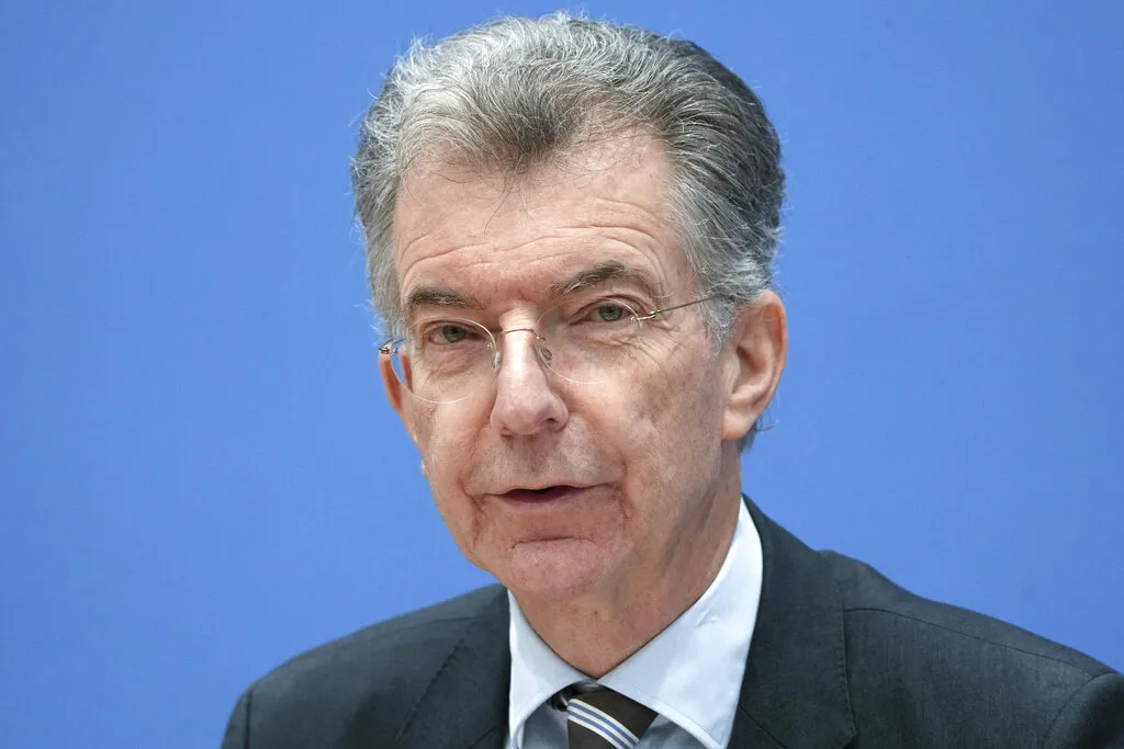 Njemački diplomat: Razočaravajuće je kako Putin uvijek izmanipulira Trumpa