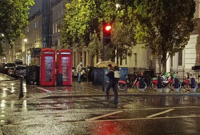 Oluja "Bendžamin" pogodila Britaniju, izdata četiri upozorenja