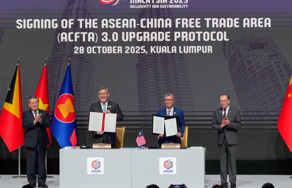 Kina i ASEAN potpisali unaprijeđeni sporazum o slobodnoj trgovini vrijedan skoro 800 milijardi dolara