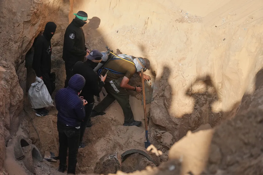 Hamas zatražio više opreme i osoblja za ekshumaciju izraelskih zarobljenika