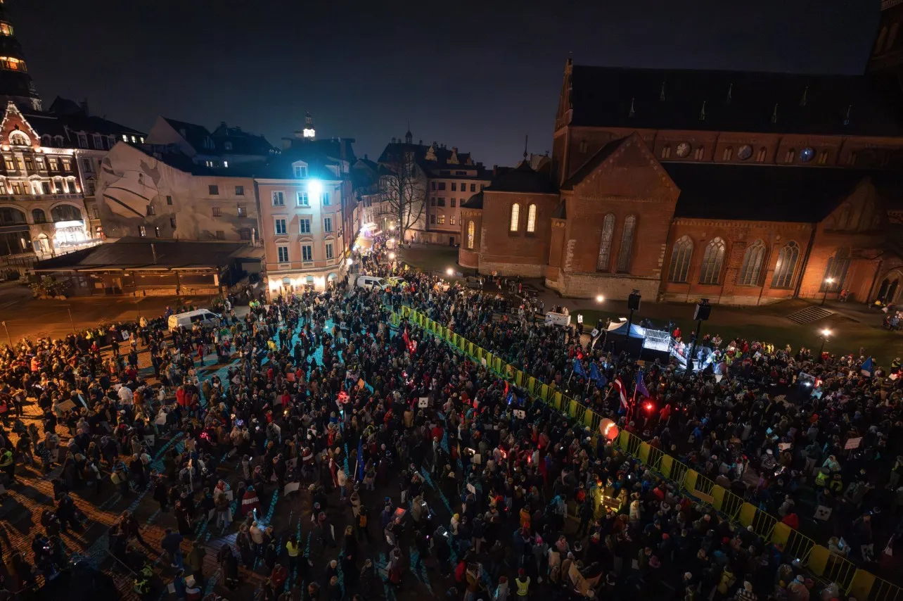 Hiljade ljudi protestuje protiv mogućeg povlačenja Latvije iz Istanbulske konvencije