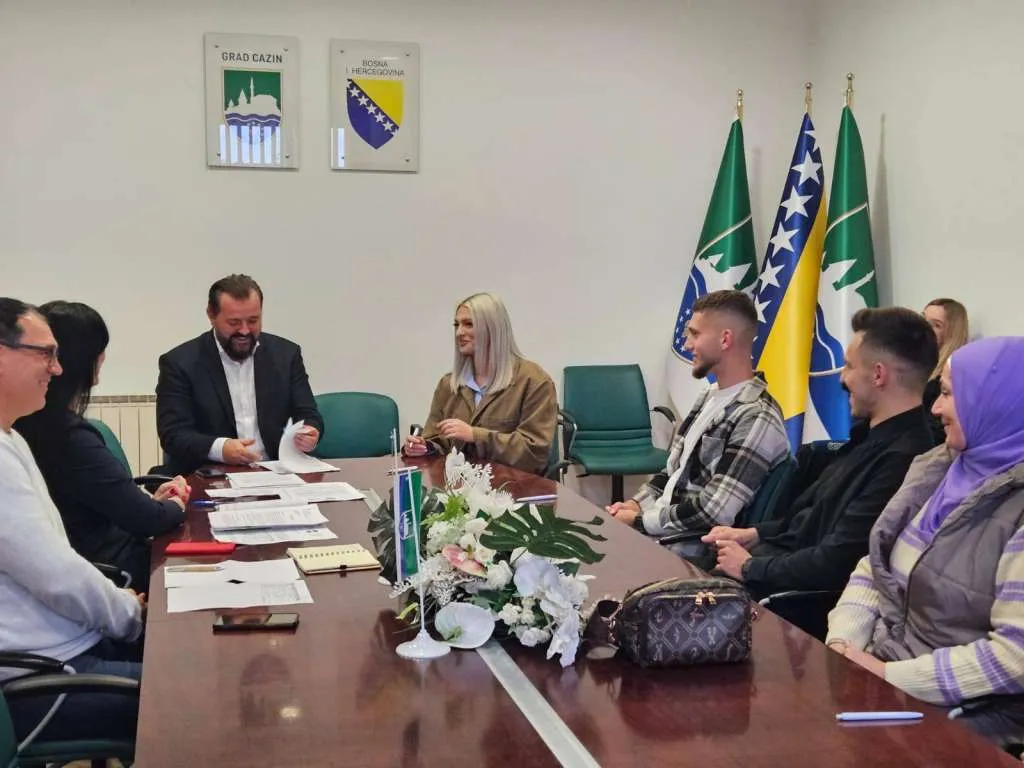 Grad Cazin ulaže u male biznise, pet novih ugovora vrijednih 33.957 KM