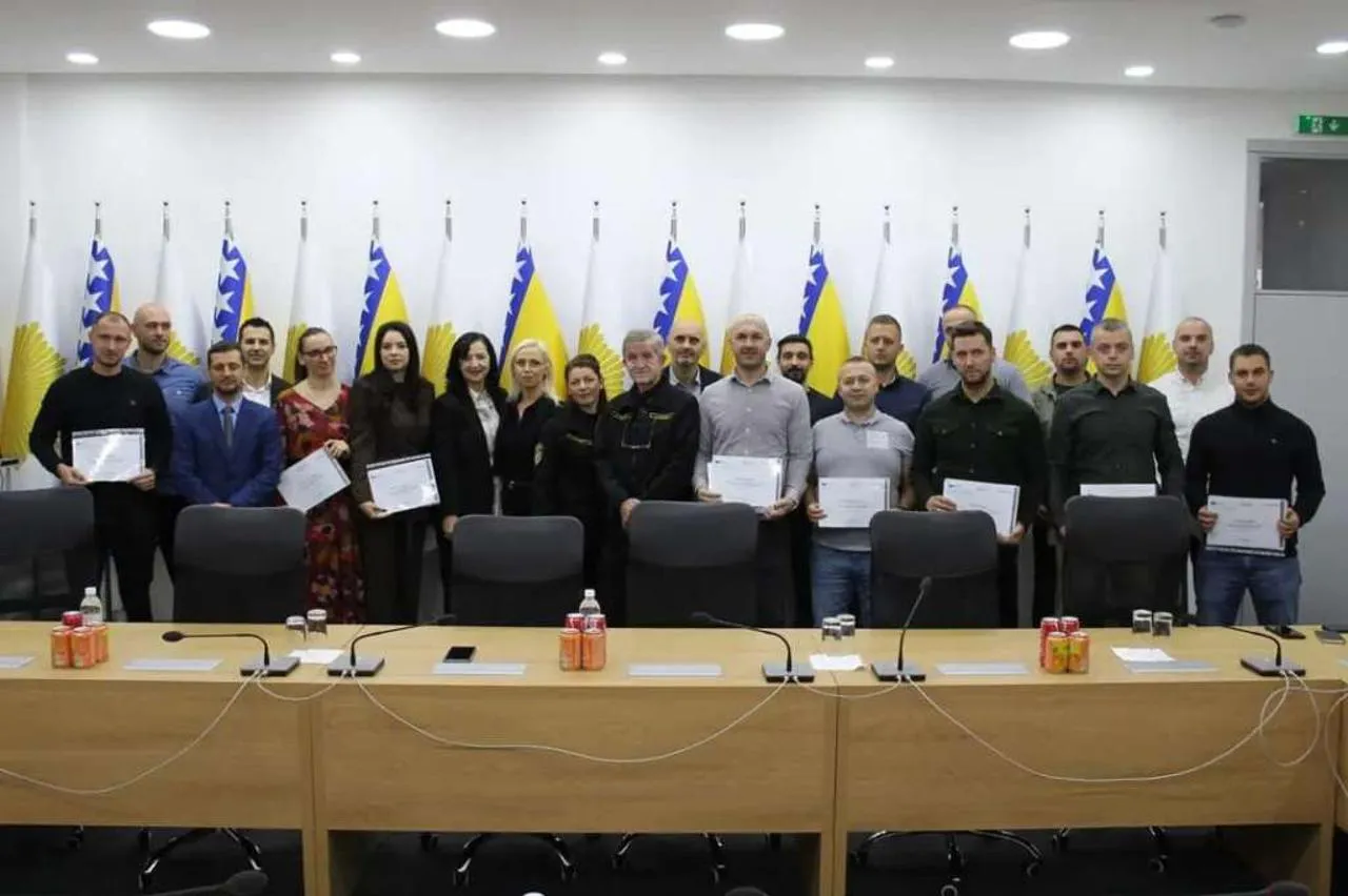 Policijski službenici MUP-a HNK završili obuku o cyber kriminalu