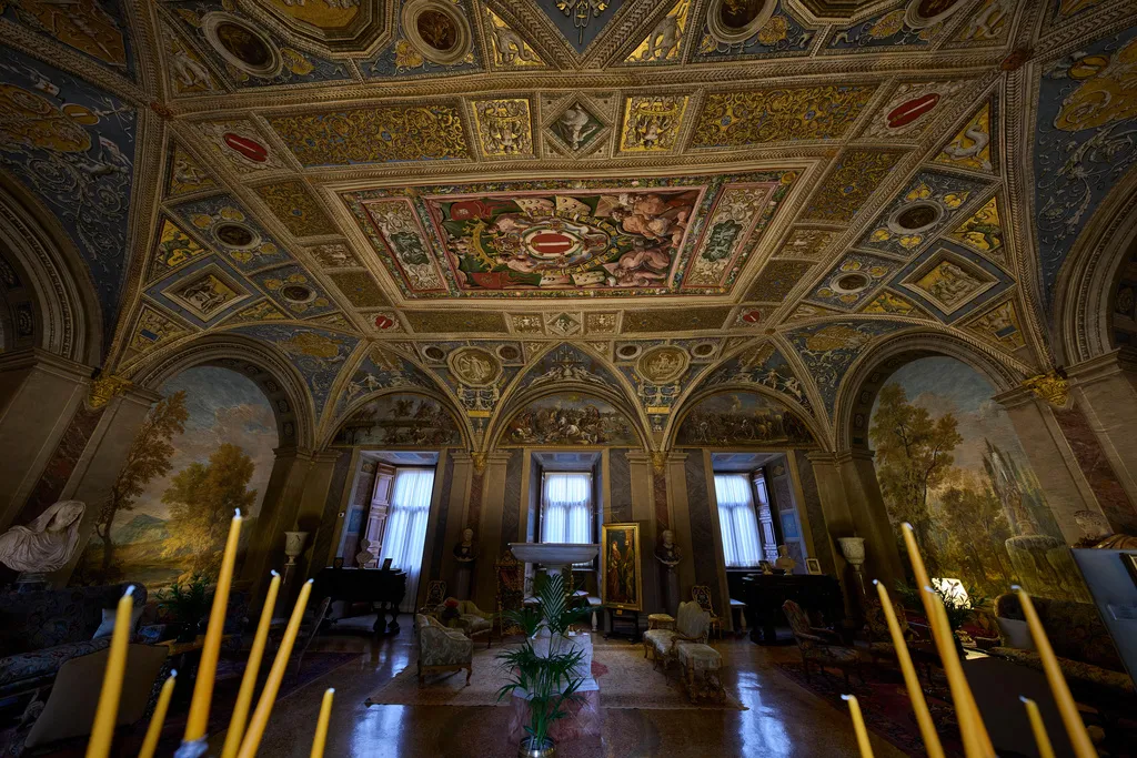 Unutar privatne rimske palače Colonna: uvid u italijansku plemićku baštinu