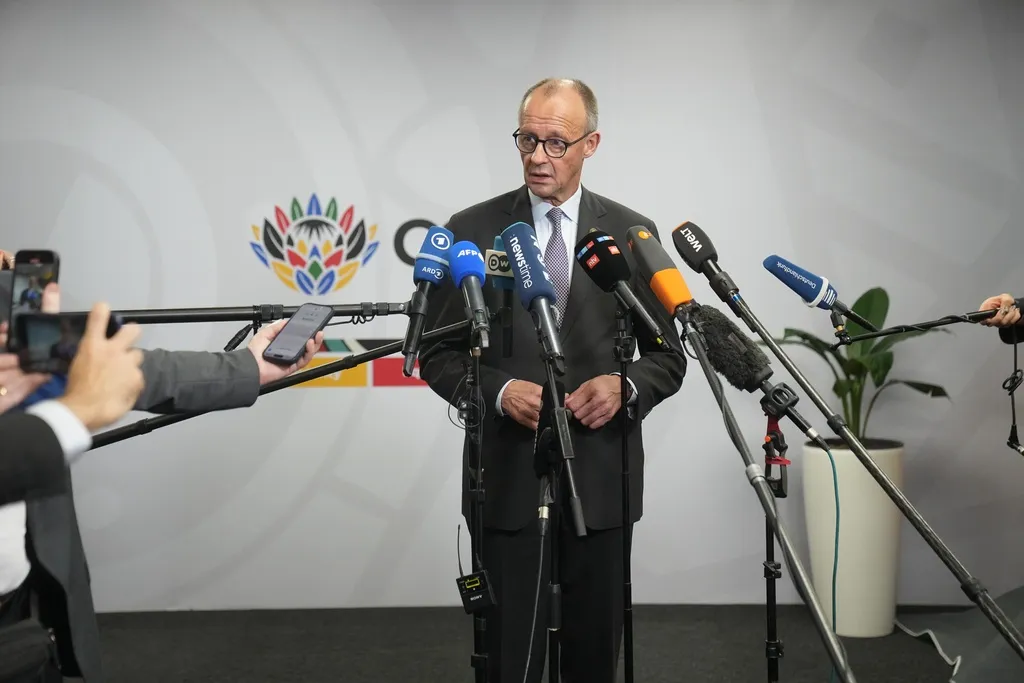 Merz predočio Trumpu: Evropa mora da bude dio procesa za okončanje rata u Ukrajini