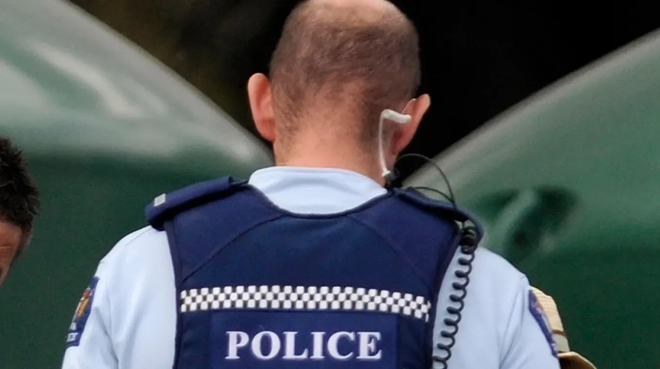 Novozelanđanin u pritvoru nakon što je progutao ukradeni Fabergéov dijamantski privjesak vrijedan 18.000 eura