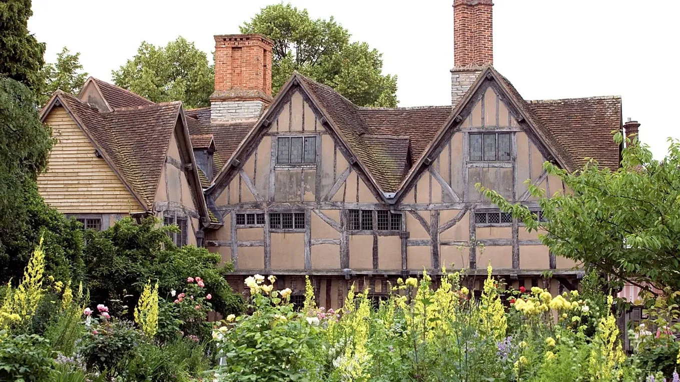 Dobrotvorna organizacija traži 500.000 funti za popravak porodične kuće Shakespearea nakon saobraćajne nesreće