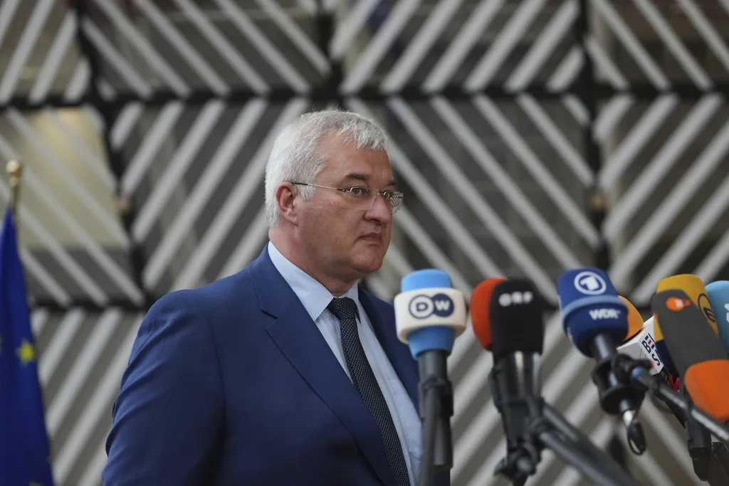 Sibiha: Ukrajina želi stvarni mir, a ne "pomirenje" s Rusijom