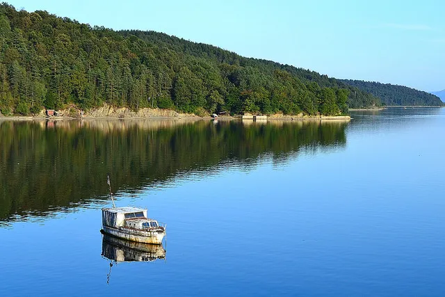 Učinjeni prvi koraci ka izgradnji pješačko-biciklističke staze oko jezera Modrac
