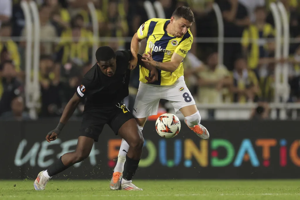 Uhapšeni poznati turski fudbaleri zbog namještanja utakmica i klađenja