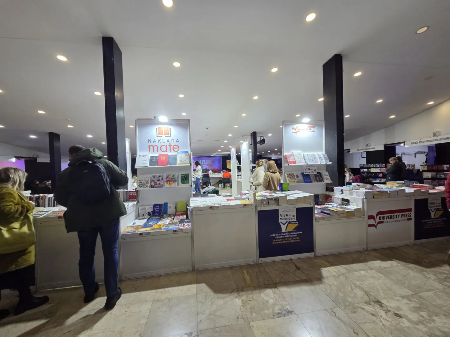 Počeo osimi sajam "Knjige u nišama" u Sarajevu