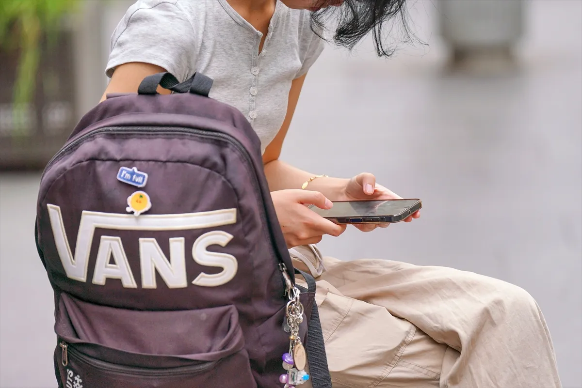 Španija najavila zabranu pristupa društvenim mrežama osobama mlađim od 16 godina