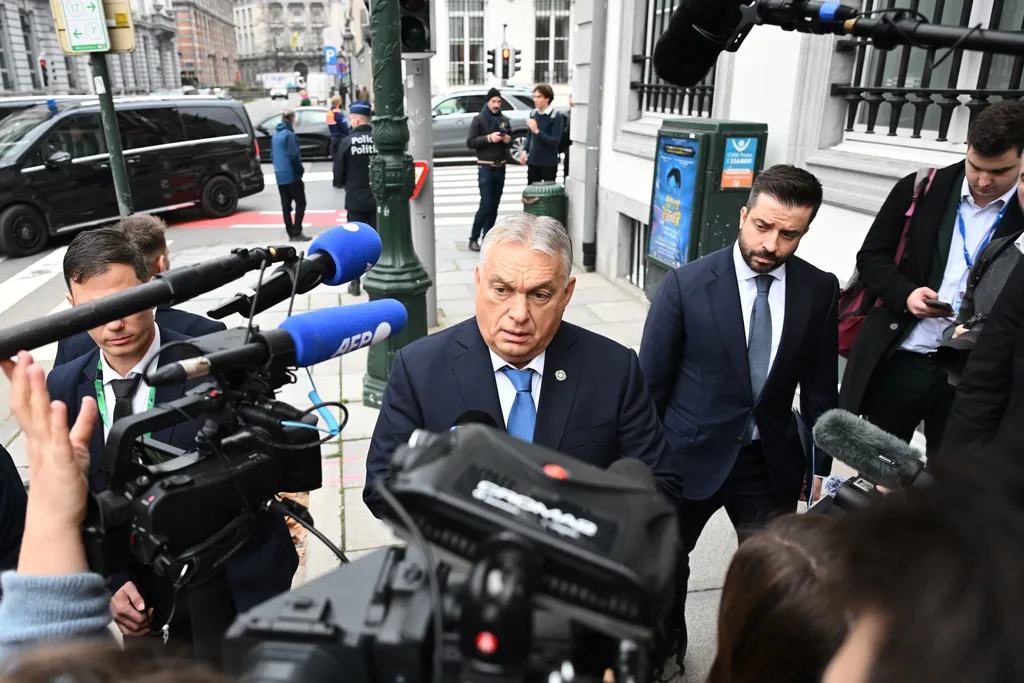 Orban: Evropska unija se raspada pred našim očima