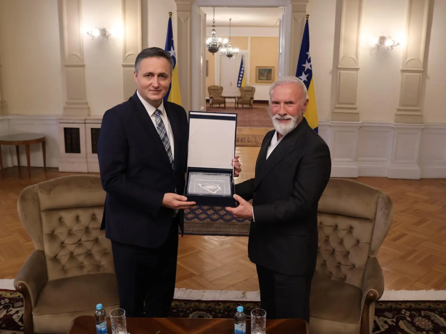 Bećirović dodijelio priznanje Merlinu: "Dio kulturnog identiteta BiH"