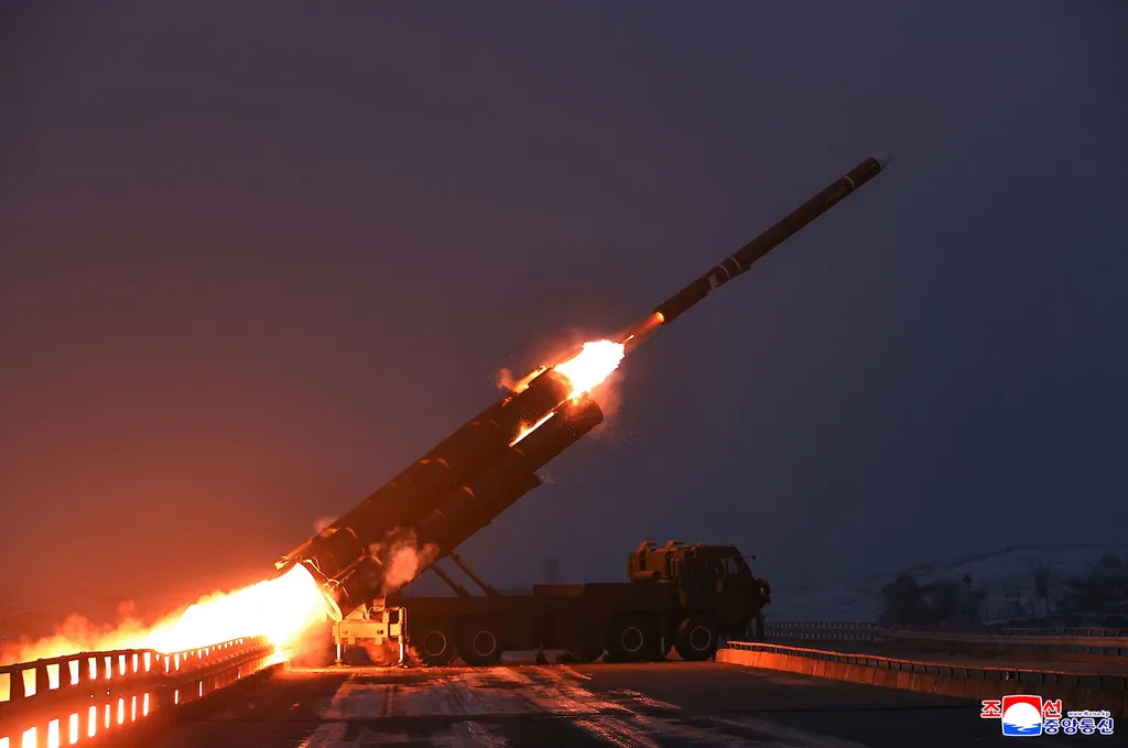 Sjeverna Koreja testirala rakete dugog dometa, Kim Jong Un "jako zadovoljan"