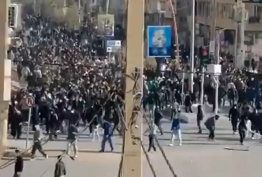 Raste broj mrtvih u Iranu: Najmanje šest poginulih u sukobima koji su izbili zbog ekonomske krize