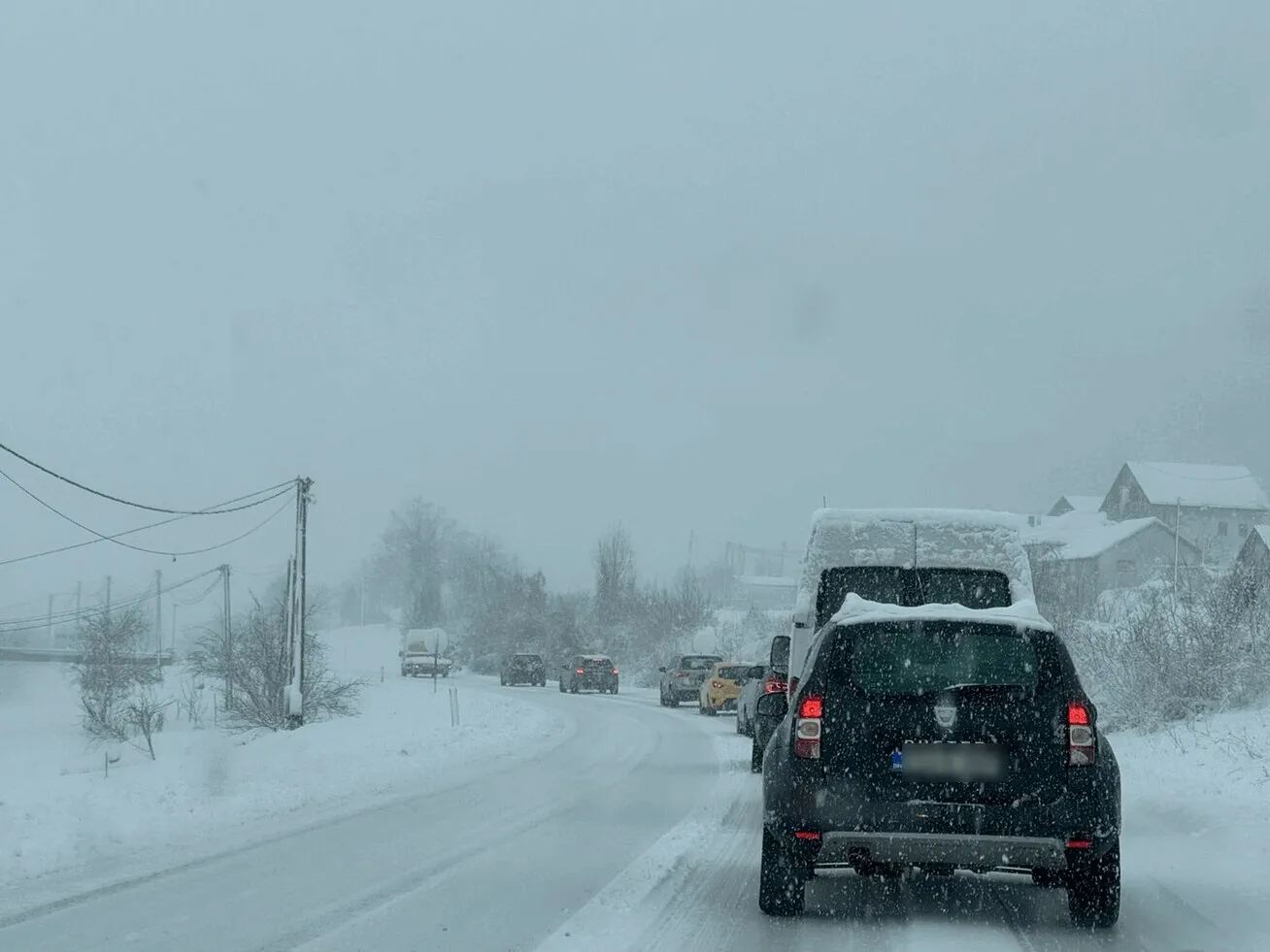 Problemi za vozače: Na nekoliko dionica u BiH saobraćaj obustavljen za teretna vozila  