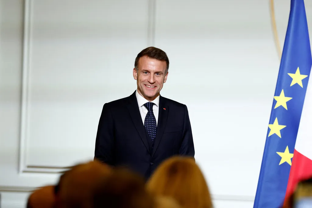 Macron: Francuska ne odobrava američku metodu svrgavanja Madura