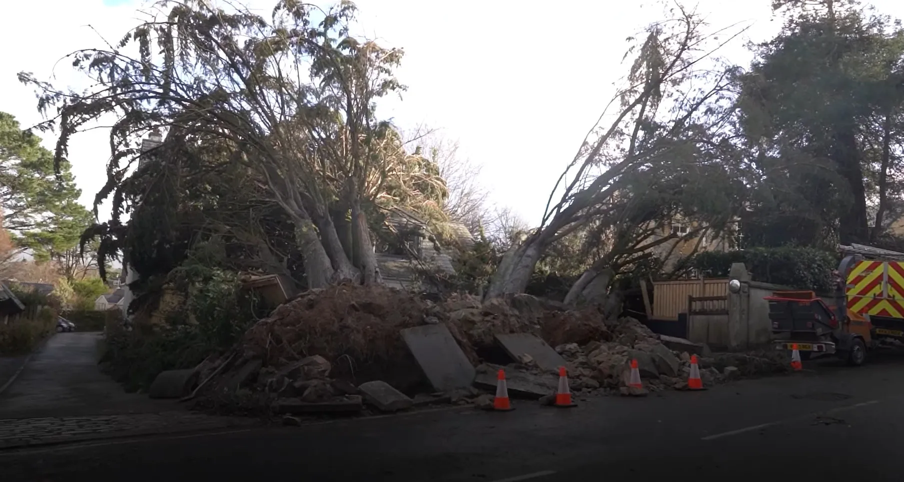 Oluja Goreti opustošila ostrvo Sent Majkl Maunt u Kornvolu