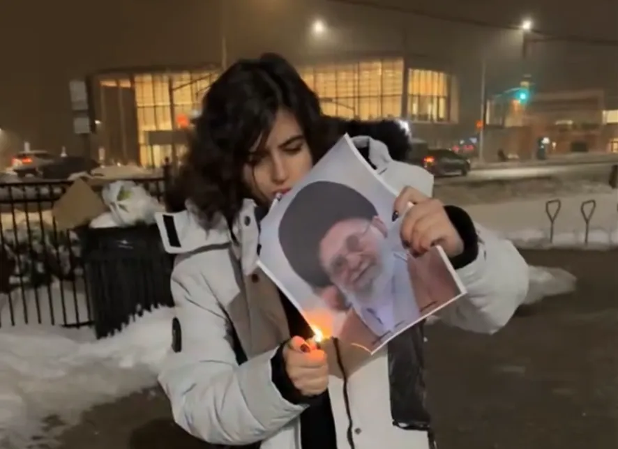 Paljevina fotografija iranskog vođe postala globalni simbol protesta