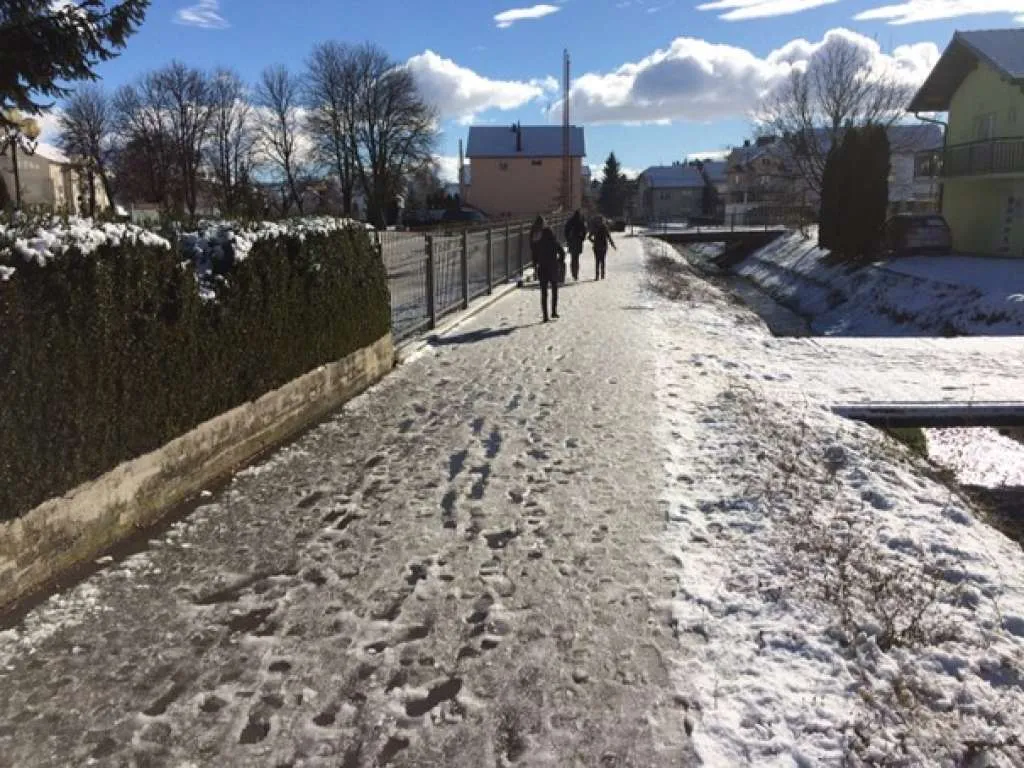 Zbog padova na ledu u Tomislavgradu više od 40 osoba zatražilo ljekarsku pomoć