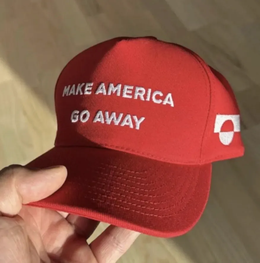 Crveni kačketi hit na Grenlandu: "Make America Go Away"