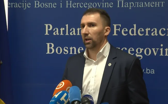 Delić: Cilj izmjena zakona je da sistem hraniteljstva bude funkcionalniji i dostupniji