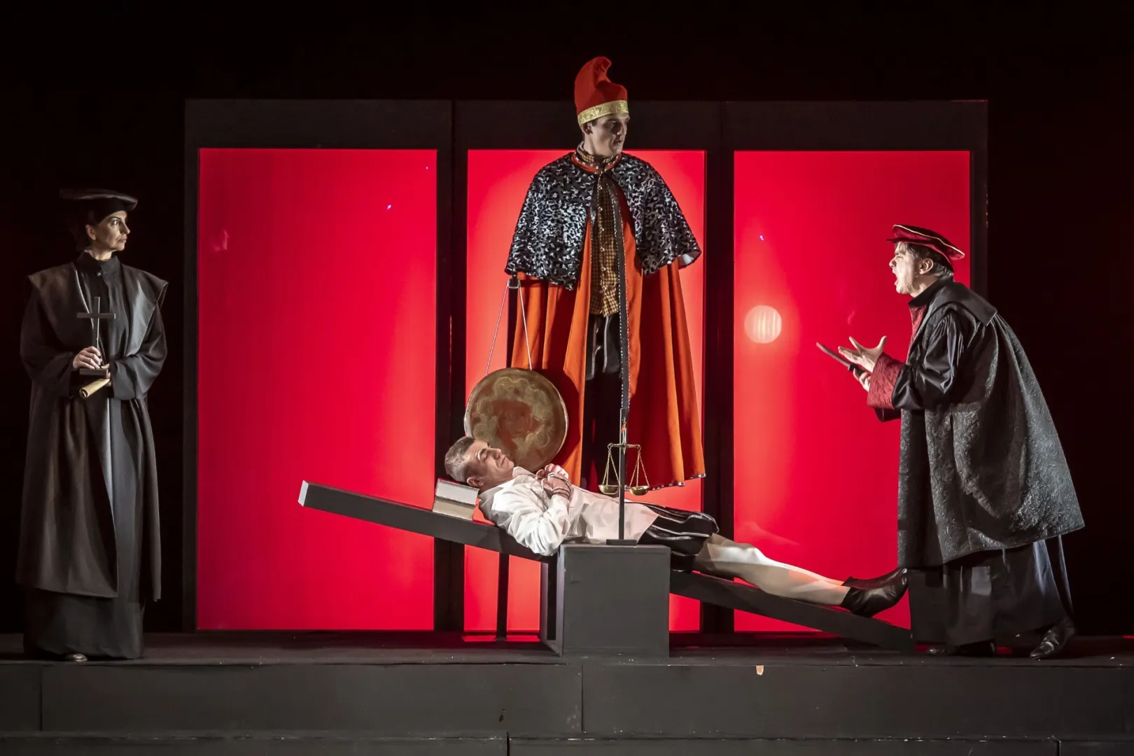 Priča o Sarajevskoj hagadi: „Sarajevski trgovac“ 22. januara na repertoaru Narodnog pozorišta Sarajevo