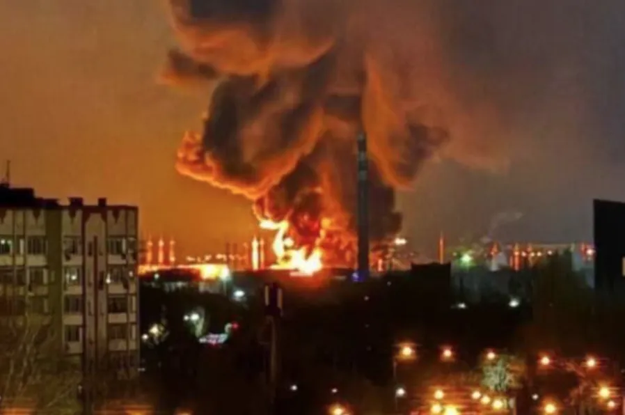 Rusija: Skladišta nafte u plamenu, dronovi nanijeli milijarde štete