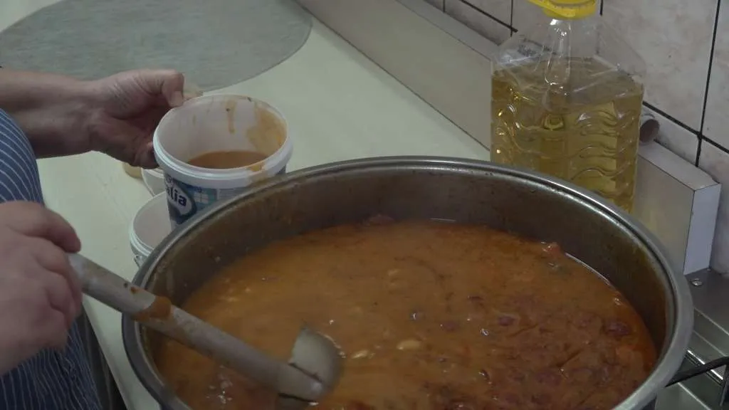 Javne kuhinje u Prijedoru pomažu socijalno ugroženima, broj korisnika u porastu