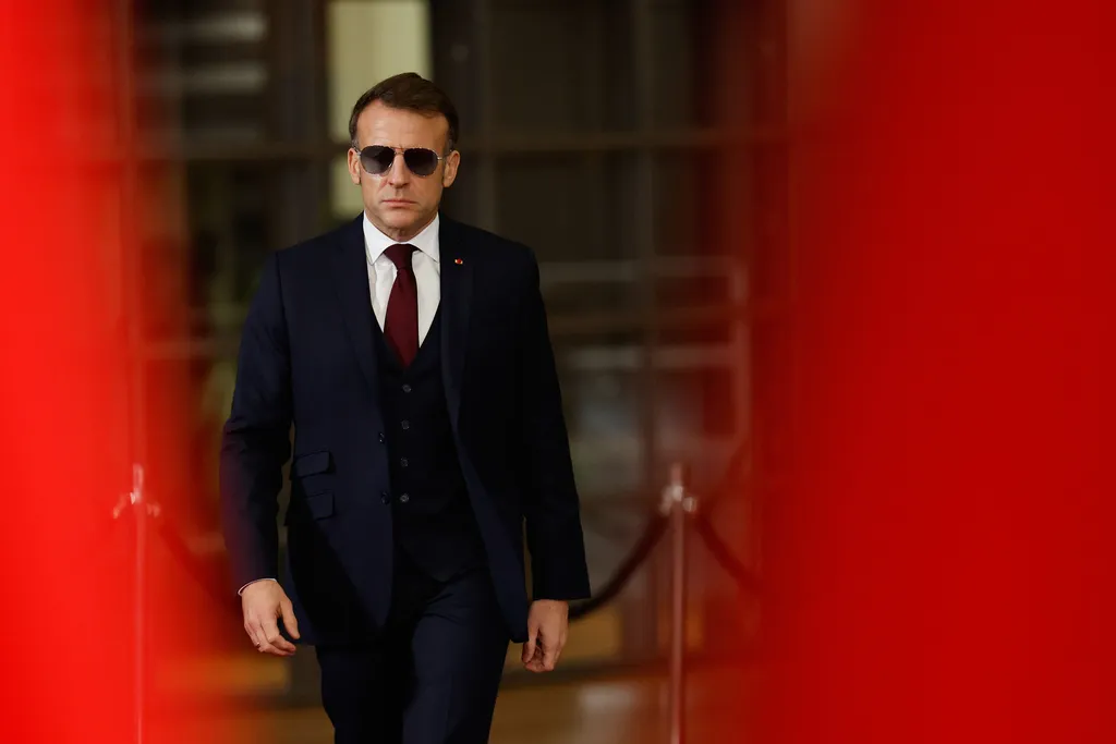 Macron u Parizu primio libanskog premijera na razgovorima o primirju s Izraelom