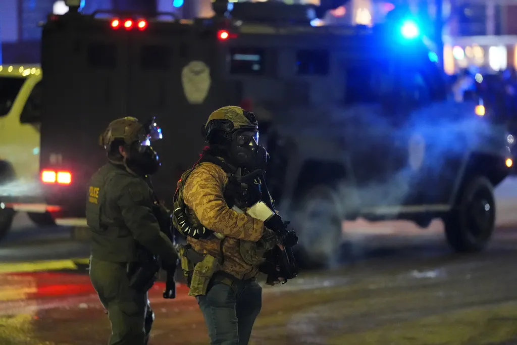 Komandant svezne imigracione službe napušta Mineapolis, stiže "car granica"