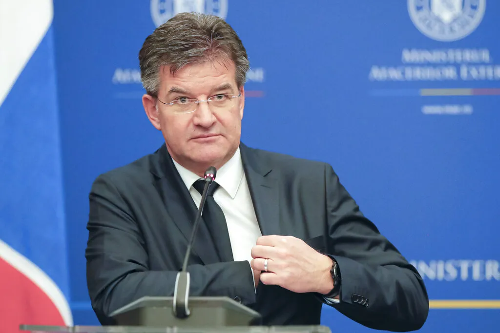 Lajčak o Epsteinovim fajlovima: Osjećam se kao idiot, plaćam cijenu poznanstva sa njim