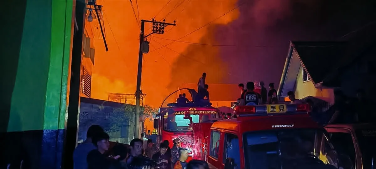 Hiljade ljudi evakuisano nakon što je veliki požar zahvatio ostrvo na jugu Filipina